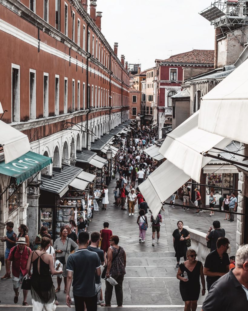 Bild vom bekannten Markt in Venedig